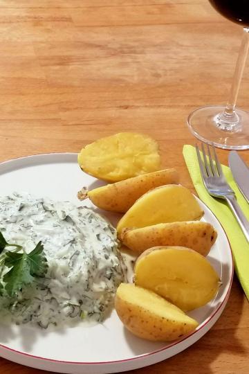 Zaziki mit Kräutern