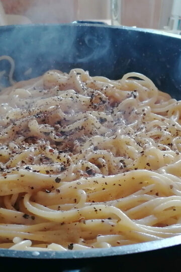 Spaghetti cacio e pepe